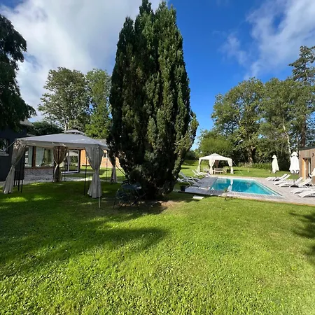 Domaine Du Bal Вилла Тук